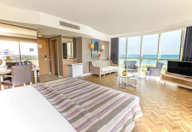 Jacuzzi Suite Deniz Manzaralı